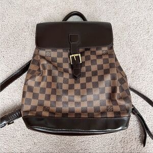 AUTHENTIC Louis Vuitton Damier Ebene
Soho backpack